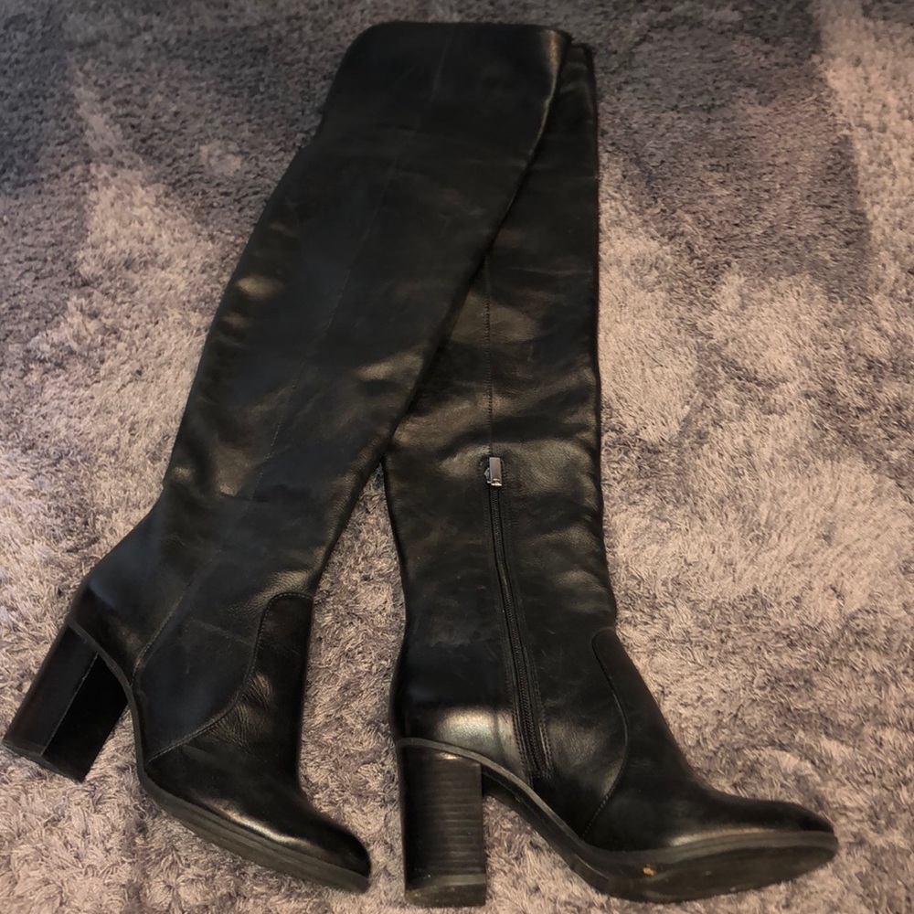 SCHUTZ BLACK KNEE HIGH BOOTS